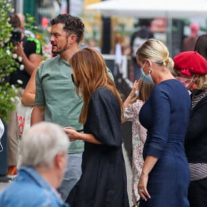 Katy Perry et son fiancé Orlando Bloom à la sortie du restaurant "Le Grand Véfour" à Paris, le 7 juillet 2021.