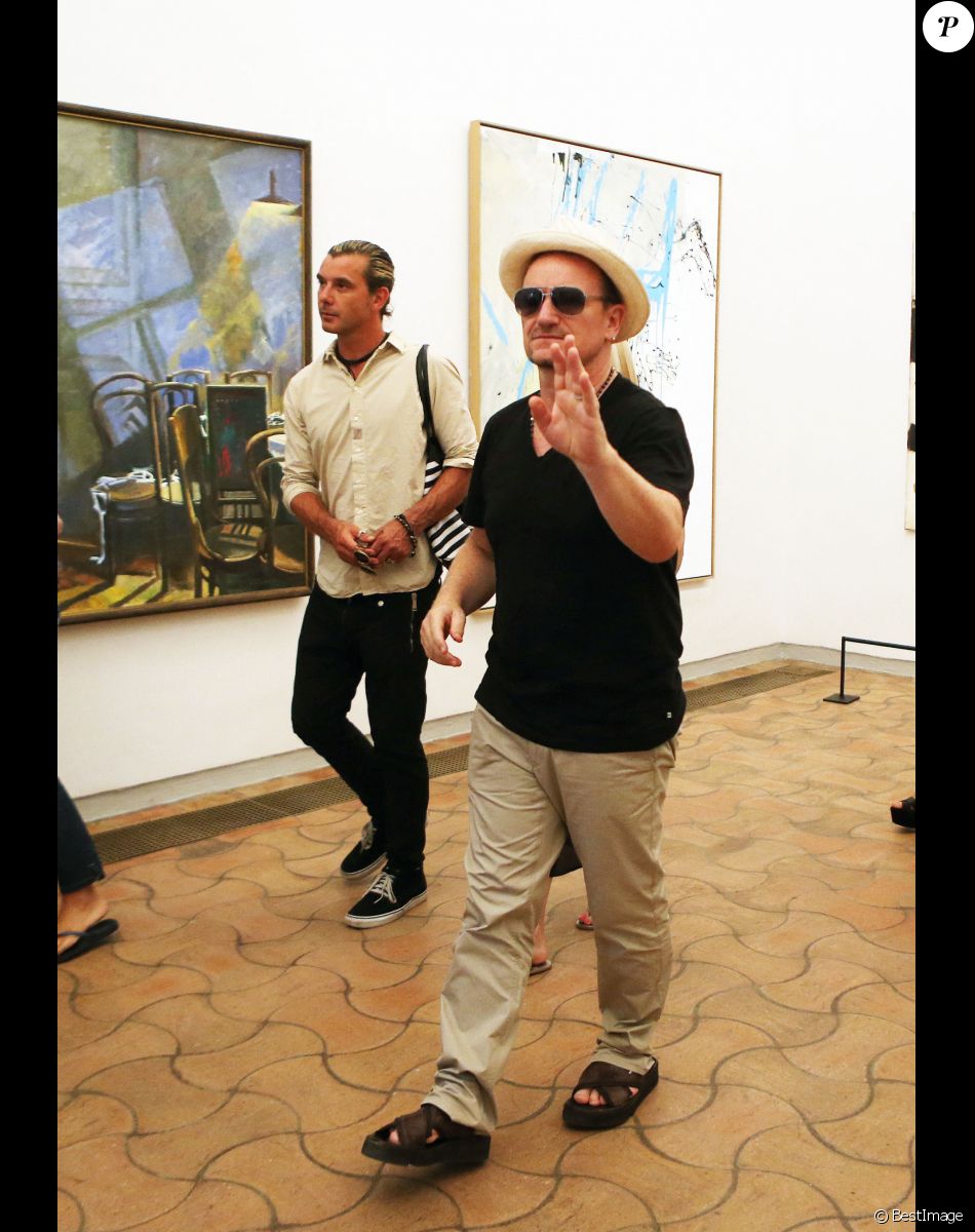 Bono visite la Fondation Maeght a Saint-Paul-de-Vence, le 8 aout 2013.