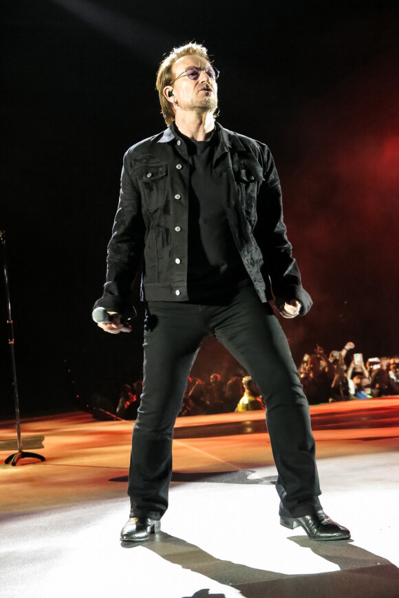 Bono - Le groupe U2 en concert au stade Sydney Cricket Ground (SCG) à Sydney dans le cadre de leur tournée "The Joshua Tree Tour", le 23 novembre 2019.