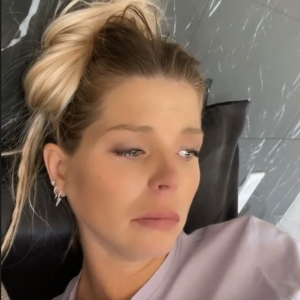 Jessica Thivenin au bord des larmes sur Instagram, elle se confie sur sa grossesse compliquée