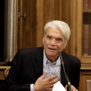 Bernard Tapie intervient lors de la promotion 2020 de la conférence des avocats du barreau de Paris, 11ème séance du premier tour, à la bibliothèque de l'ordre à Paris. Le 7 septembre 2020. © Dominique Jacovides / Bestimage