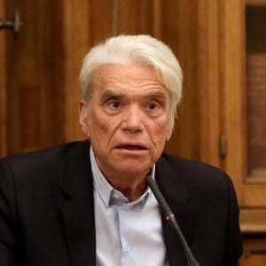 Bernard Tapie intervient lors de la promotion 2020 de la conférence des avocats du barreau de Paris, 11ème séance du premier tour, à la bibliothèque de l'ordre à Paris. Le 7 septembre 2020. © Dominique Jacovides / Bestimage