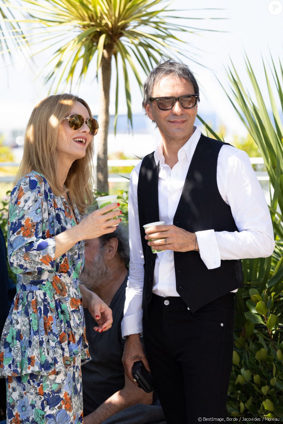 Vanessa Paradis, Samuel Benchetrit (réalisateur) au photocall du film Cette musique ne joue pour personne (Cannes première) lors du 74ème festival international du film de Cannes le 10 juillet 2021 © Borde / Jacovides / Moreau / Bestimage