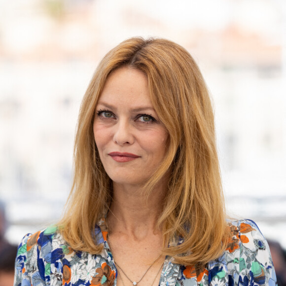 Vanessa Paradis au photocall du film Cette musique ne joue pour personne (Cannes première) lors du 74ème festival international du film de Cannes le 10 juillet 2021 © Borde / Jacovides / Moreau / Bestimage 