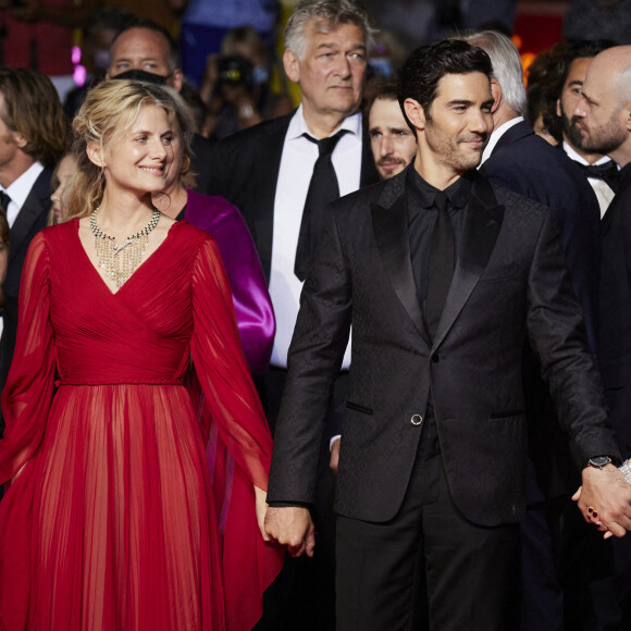 Les membres du jury Mélanie Laurent, Tahar Rahim et Mylène Farmer à la montée des marches du film "Flag Day" lors du 74ème Festival International du Film de Cannes. Le 10 juillet 2021 © Borde-Jacovides-Moreau / Bestimage