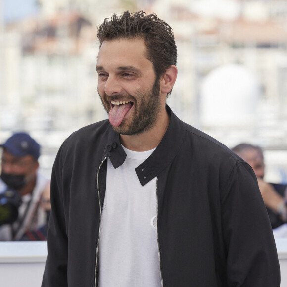 Pio Marmaï au photocall du film La fracture lors du 74ème festival international du film de Cannes le 10 juillet 2021 © Borde / Jacovides / Moreau / Bestimage 