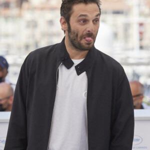 Pio Marmaï au photocall du film La fracture lors du 74ème festival international du film de Cannes le 10 juillet 2021 © Borde / Jacovides / Moreau / Bestimage 