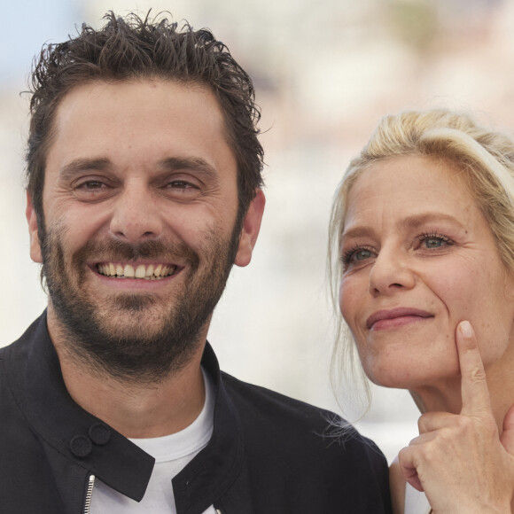 Pio Marmaï, Marina Foïs au photocall du film La fracture lors du 74ème festival international du film de Cannes le 10 juillet 2021 © Borde / Jacovides / Moreau / Bestimage 