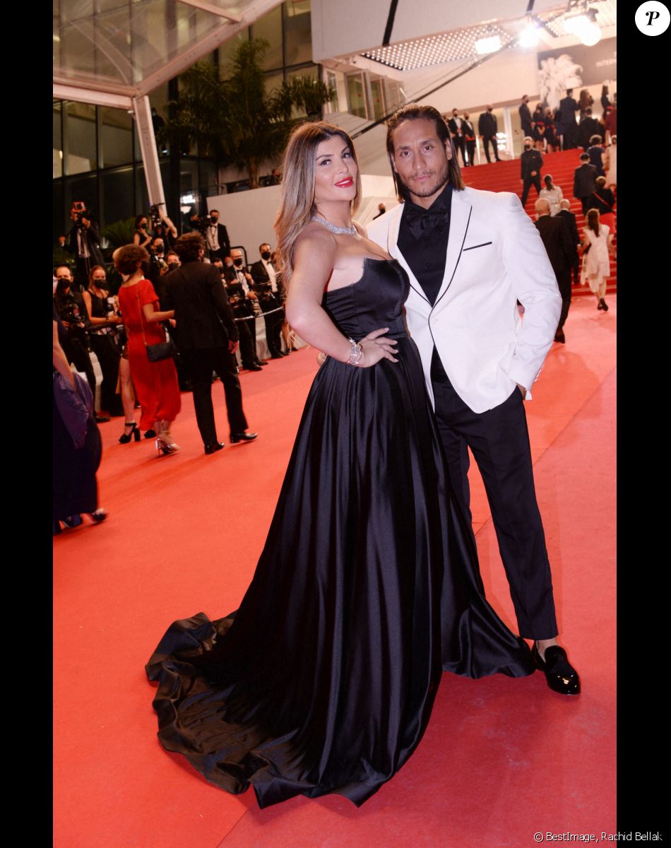 Mélanie Amar, Melanight et son compagnon Romain Ben - Montée des marches du film " Bergman Island" lors du 74ème Festival International du Film de Cannes. Le 11 juillet 2021 © Rachid Bellak / Bestimage
