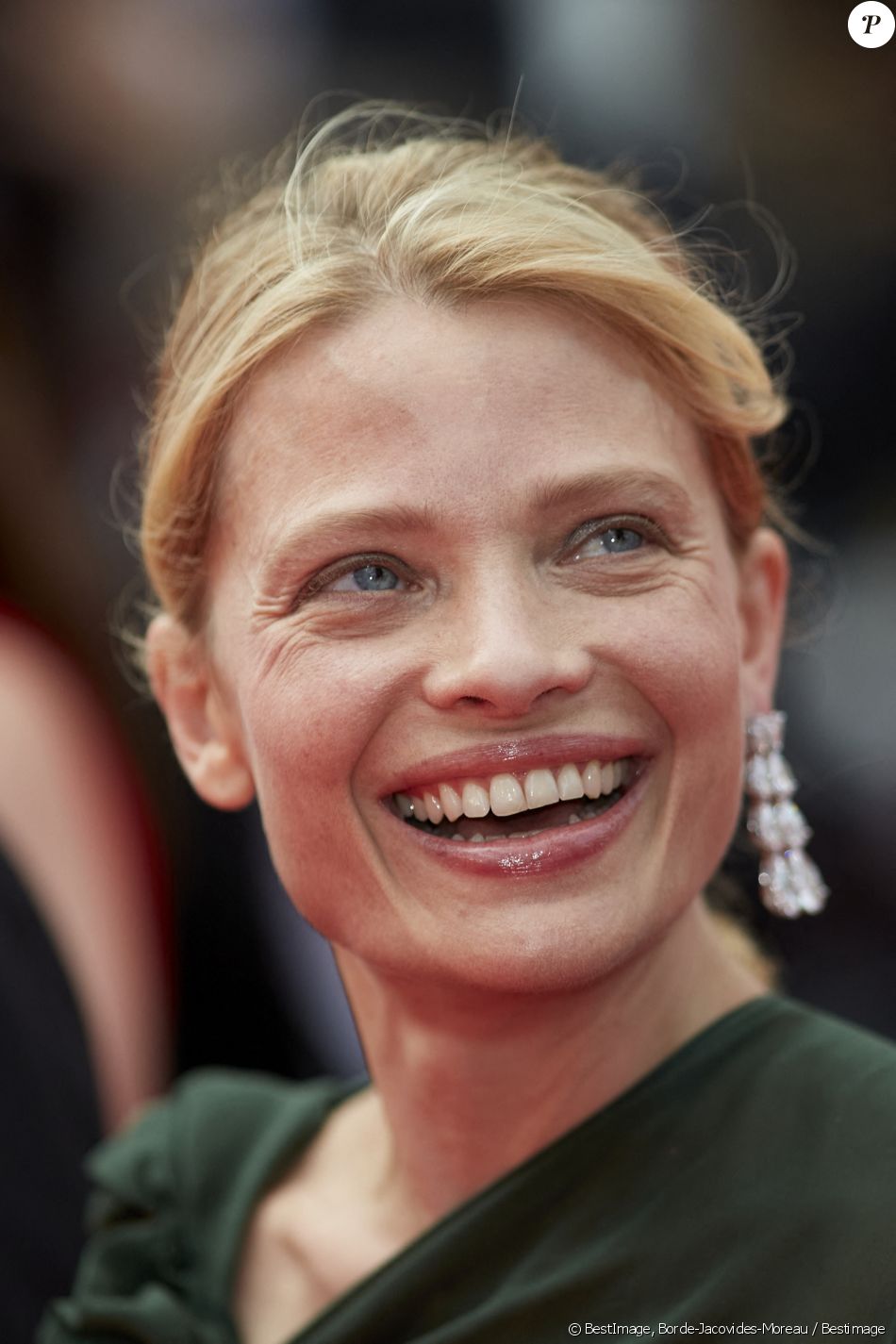 Mélanie Thierry - Montée des marches du film " The French Dispatch" lors du 74ème Festival International du Film de Cannes. Le 12 juillet 2021 © Borde-Jacovides-Moreau / Bestimage