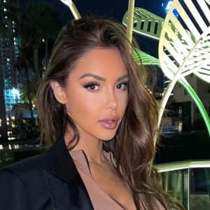 Nabilla passe sa lune de miel à Ibiza avec son mari Thomas Vergara, père de son fils Milann.