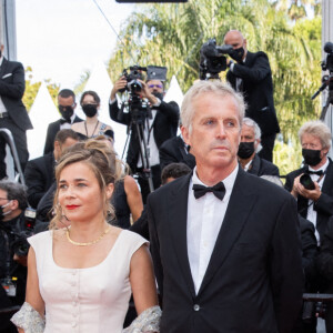 Emanuele Arioli, Blanche Gardin, Bruno Dumont et Benjamin Biolay - Montée des marches du film " France " lors du 74ème Festival International du Film de Cannes. Le 15 juillet 2021 © Borde-Jacovides-Moreau / Bestimage 