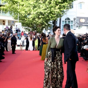 Jean Dujardin et sa femme Nathalie Péchalat - Montée des marches du film " OSS 117 : Alerte rouge en Afrique Noire " lors du 74ème Festival International du Film de Cannes. Le 17 juillet 2021 © Borde-Jacovides-Moreau / Bestimage