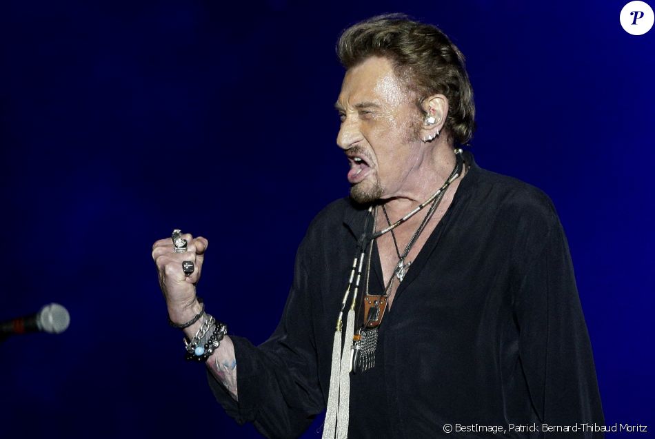 Exclusif - Johnny Hallyday en concert au Vélodrome à Arcachon, où 8500 personnes sont venues l'acclamer. Le 19 juillet 2016 © Patrick Bernard-Thibaud Moritz / Bestimage
