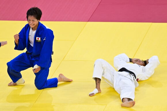 deception de Amandine Buchard (Fra - Blanc) vs et joie d Uta Abe (Jpn - Bleu) - Jeux Olympiques de Tokyo 2020 - Judo Femmes < 52kg au Nippon Budokan. Tokyo, le 25 juillet 2021.