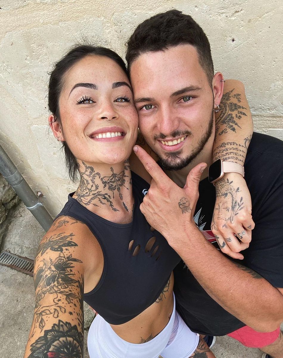 Claire Tomek et son compagnon souriants sur Instagram, le 1er octobre 2020