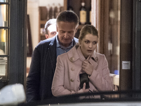 Exclusif - Lady Kitty Spencer dîne dans un restaurant de Rome avec son fiancé Michael Lewis le 17 janvier 2020.