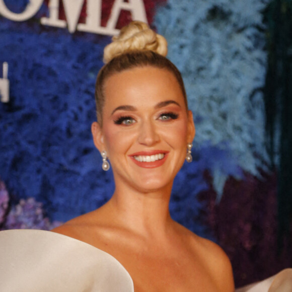 Katy Perry assiste au LuisaViaRoma UNICEF Summer Gala 2021 à Capri, en Italie. Le 31 juillet 2021.