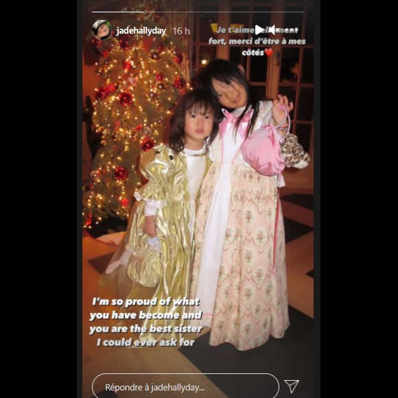 Jade Hallyday rend hommage à sa soeur Joy pour son anniversaire. Le 27 juillet 2021.