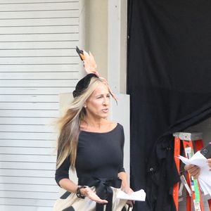 Sarah Jessica Parker et Chris Noth sont sur le tournage de la série "And Just Like That" à New York City, New York, Etats-Unis, le 2 août 2021. 