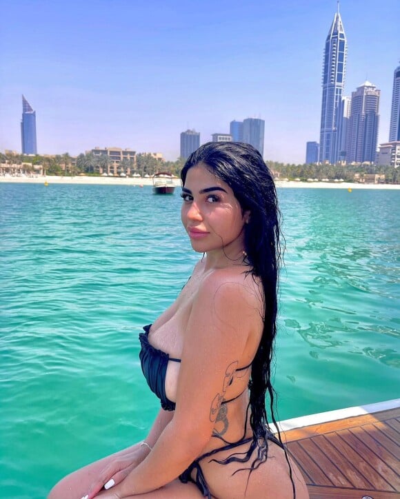 Feliccia des "Princes de l'amour" en bikini à Dubaï, le 3 juin 2021