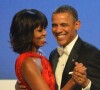 Barack Obama danse avec son épouse Michelle lors du bal organisé pour fêter son second mandat à la tête des Etats-Unis, à Washington