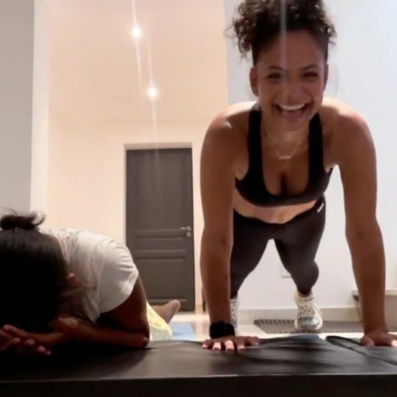 Christina Milian fait du sport avec sa fille de 11 ans, Violet. Story Instagram du 13 août 2021.