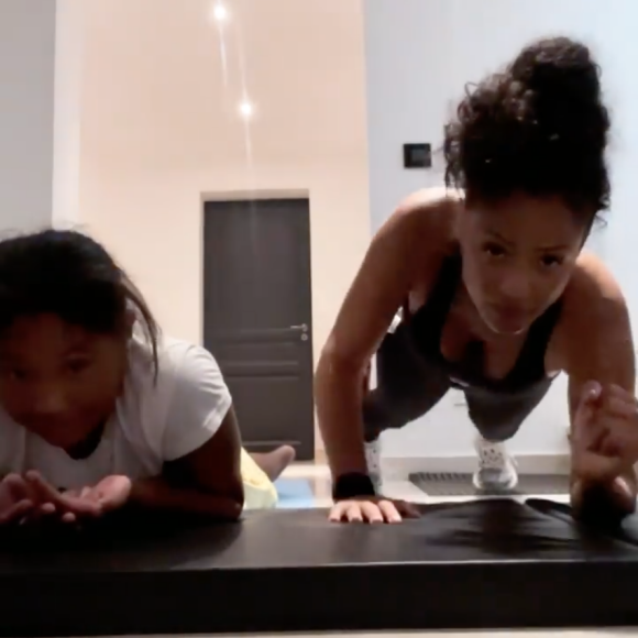 Christina Milian fait du sport avec sa fille de 11 ans, Violet. Story Instagram du 13 août 2021.