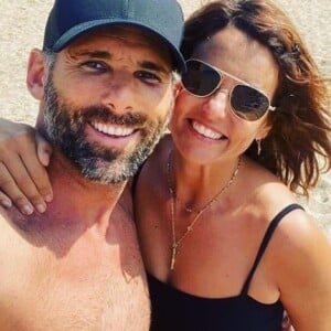 Faustine Bollaert et son frère Charles sur Instagram, lors de vacances au mois d'août.