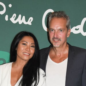 Anggun et son mari Christian Kretschmar - Photocall - Soirée exceptionnelle en l'honneur de Pierre Cardin à l'occasion des 70 ans de sa maison de couture et projection du film documentaire "House of Cardin" suivi d'un cocktail au théâtre du Châtelet à Paris, le 21 septembre 2020. © Coadic Guirec/Bestimage 