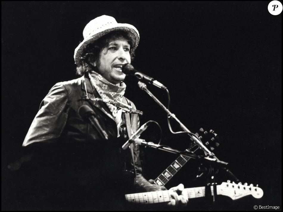  Bob Dylan en concert en Belgique en 1984. 