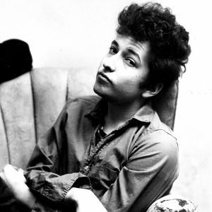 Bob Dylan est accusé d'agression sexuelle sur mineur dans une plainte déposée au tribunal de New York.