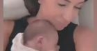 Martika Caringella, Umberto Torreto et leur fille Mia célèbrent l'anniversaire de Gioia, 1 mois.