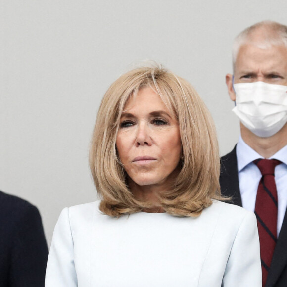 Brigitte Macron assiste au défilé militaire du Jour de la Bastille sur l'avenue des Champs Elysées, à Paris. Le 14 juillet 2021. © Stéphane Lemouton/Bestimage