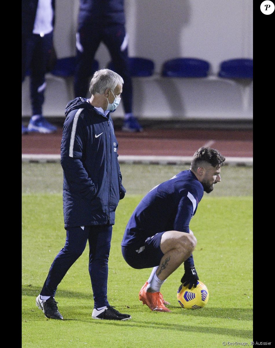 Olivier Giroud (France) / Didier Deschamps - Entraineur / Selectionneur (France) - Entraînement de l'équipe de France de football à Clairefontaine le 9 novembre 2020. © JB Autissier / Panoramic / Bestimage