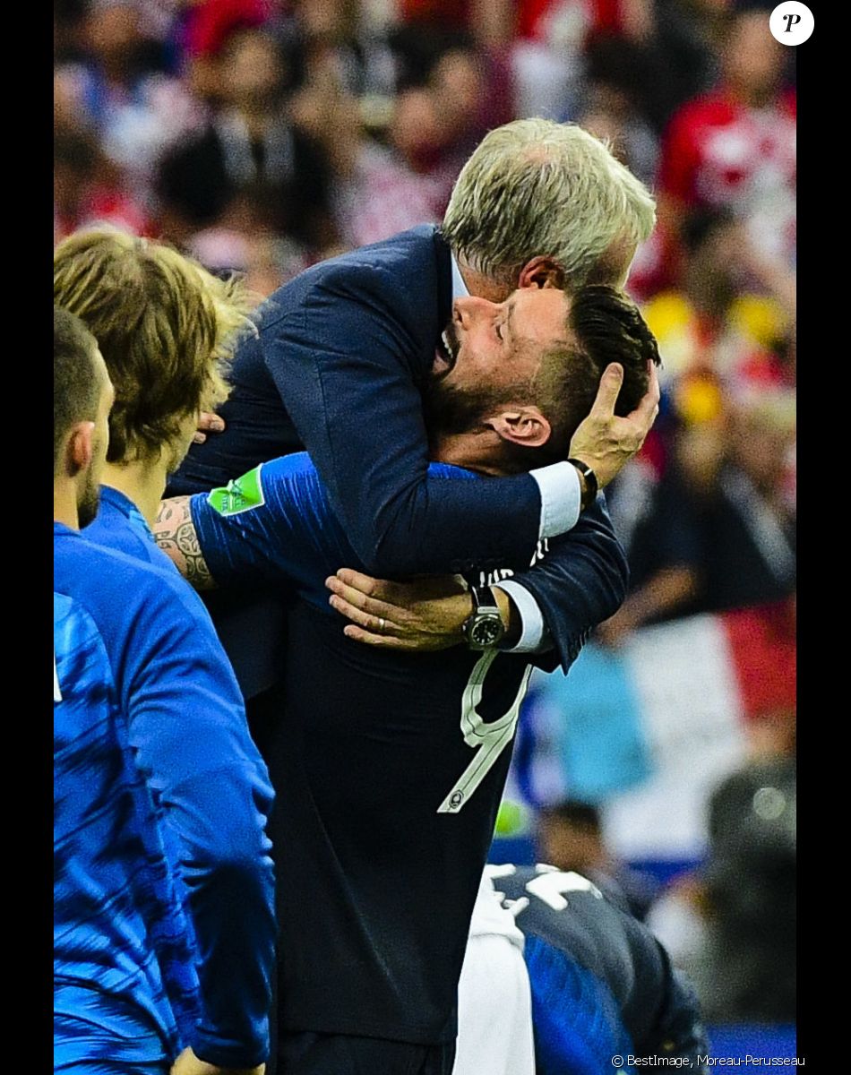 Didier Deschamps et Olivier Giroud - Finale de la Coupe du Monde de Football 2018 en Russie à Moscou, opposant la France à la Croatie (4-2) le 15 juillet 2018 © Moreau-Perusseau / Bestimage