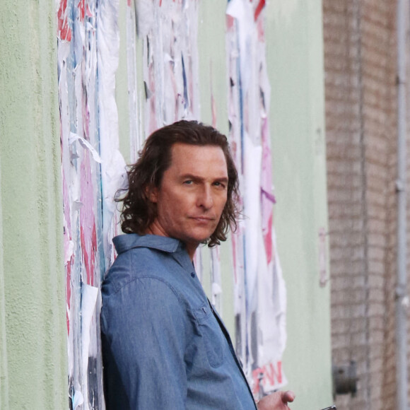 Matthew McConaughey est à Hollywood sur le tournage d'une publicité pour Doritos. Los Angeles, le 6 décembre 2020.