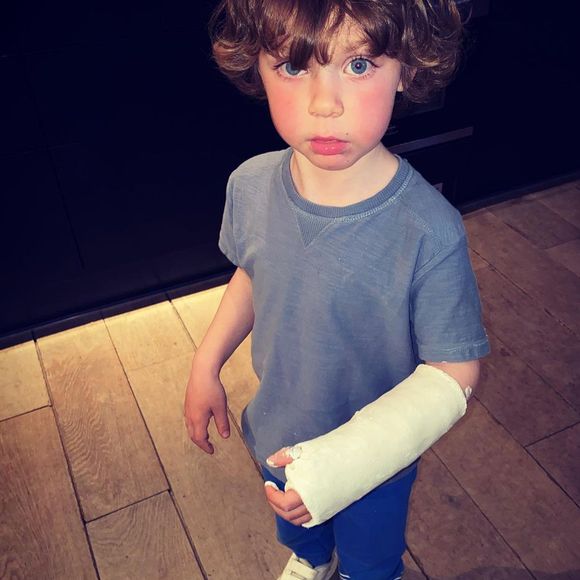 Jack, le fils de Louis Bertignac et Laetitia.