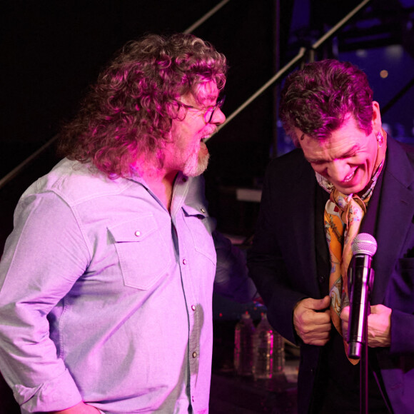 Exclusif -  Marc Lavoine et son frère Francis Lavoine - Backstage de l'enregistrement de l'émission "Duos Mystères" à la Seine Musicale à Paris, diffusée le 20 août sur TF1. © Gaffiot-Moreau / Bestimage