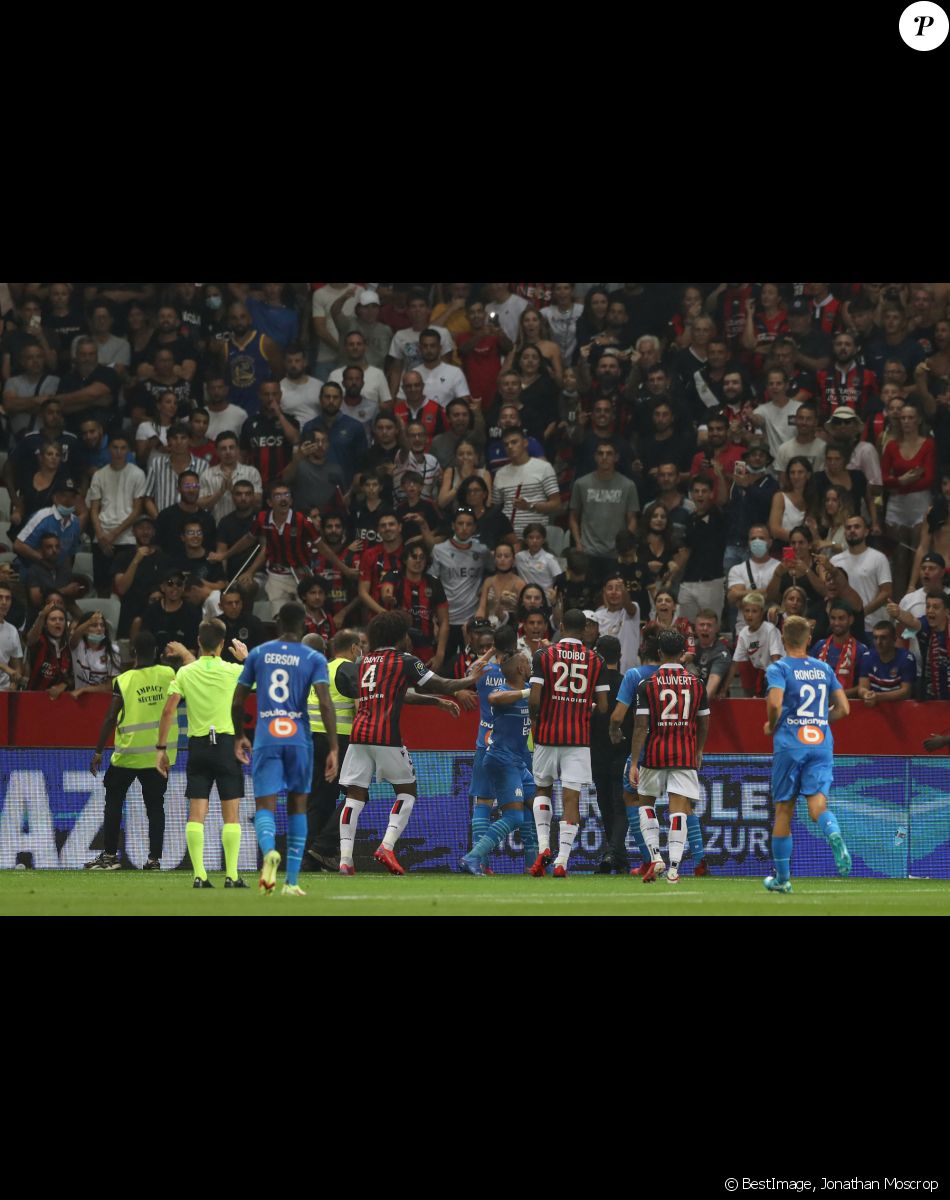 Match de football en ligue 1 Uber Eats : Match définitivement arrêté après le refus des joueurs de l'OM (Marseille) de reprendre le jeu suites à des incidents avec les supporters de Nice le 22 août 2021. © Jonathan Moscrop/Sportimage/Cal Sport Media / Zuma / Bestimage