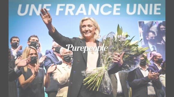 Marine Le Pen prend la pose : un détail surprenant interpelle sur une photo, Eric Naulleau se moque