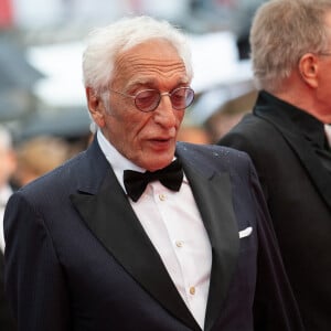 Gérard Darmon - Montée des marches du film "Les plus belles années d'une vie" lors du 72ème Festival International du Film de Cannes. Le 18 mai 2019 © Borde / Bestimage