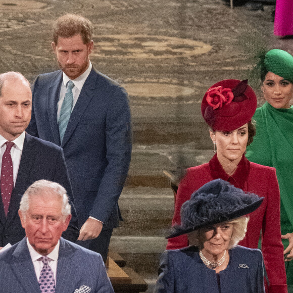 Le prince Charles et Camilla Parker-Bowles duchesse de Cornouailles, le prince William, duc de Cambridge, et Kate Catherine Middleton, duchesse de Cambridge, le prince Harry, duc de Sussex, et Meghan Markle, duchesse de Sussex  lors de la cérémonie du Commonwealth en l'abbaye de Westminster à Londres. Le 9 mars 2020