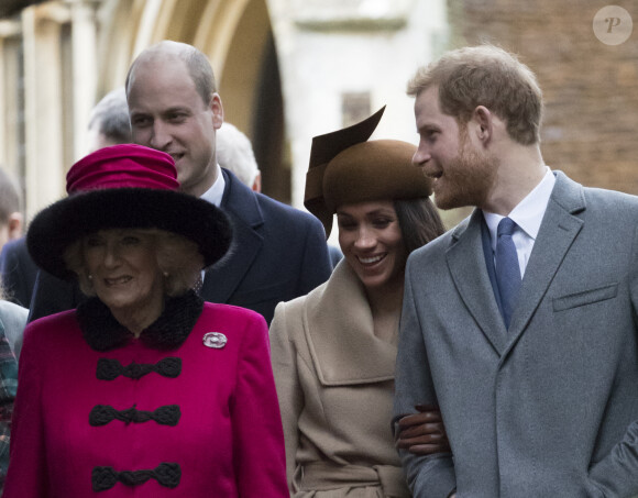 Camilla Parker Bowles, la duchesse de Cornouailles, le prince William, Meghan Markle et son fiancé le prince Harry - La famille royale d'Angleterre arrive à la messe de Noël à l'église Sainte-Marie-Madeleine à Sandringham, le 25 décembre 2017.