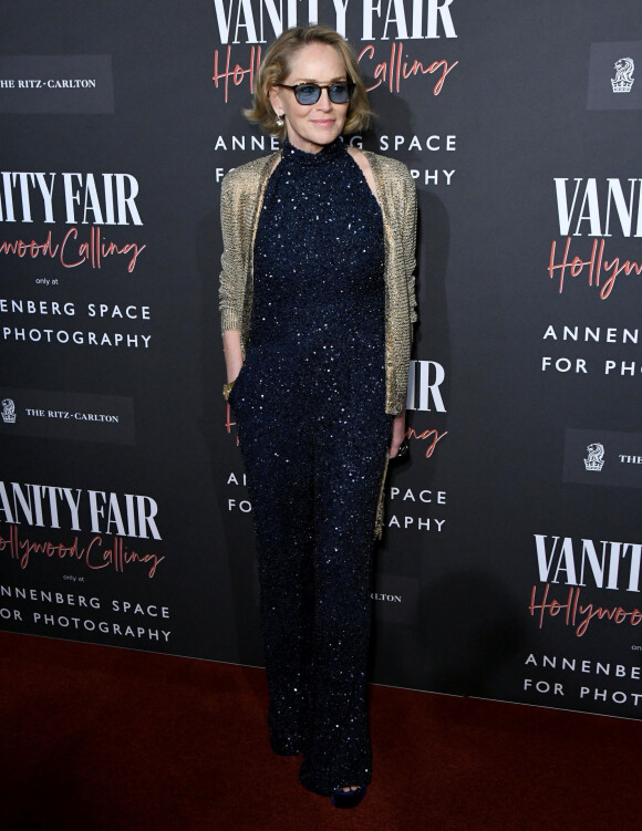 Sharon Stone assiste à l'inauguration de l'exposition "Vanity Fair Hollywood Calling" à la galerie "Annenberg Space For Photography" à Los Angeles le 4 février 2020.