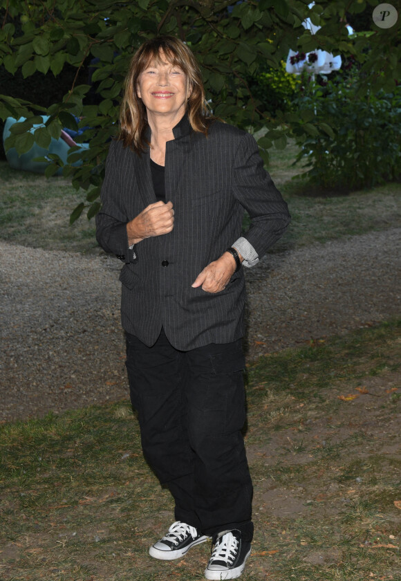 Jane Birkin et sa fille Charlotte Gainsbourg au photocall du film "Jane par Charlotte" lors du 14ème Festival du Film Francophone d'Angoulême. Le 27 août 2021 © Coadic Guirec / Bestimage