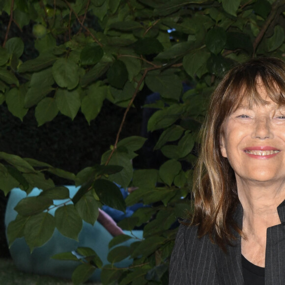 Jane Birkin et sa fille Charlotte Gainsbourg au photocall du film "Jane par Charlotte" lors du 14ème Festival du Film Francophone d'Angoulême. Le 27 août 2021 © Coadic Guirec / Bestimage