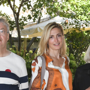 Dominique Besnehard, Julie Gayet et Marie-France Brière lors du 14ème Festival du Film Francophone d'Angoulême. Le 28 août 2021 © Coadic Guirec / Bestimage