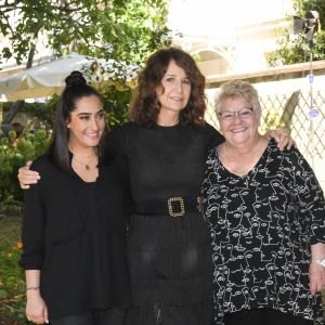 Victoria Petrosillo, Valérie Lemercier et Danielle Fichaud au photocall du film "Aline" lors du 14ème Festival du Film Francophone d'Angoulême. Le 28 août 2021 © Coadic Guirec / Bestimage