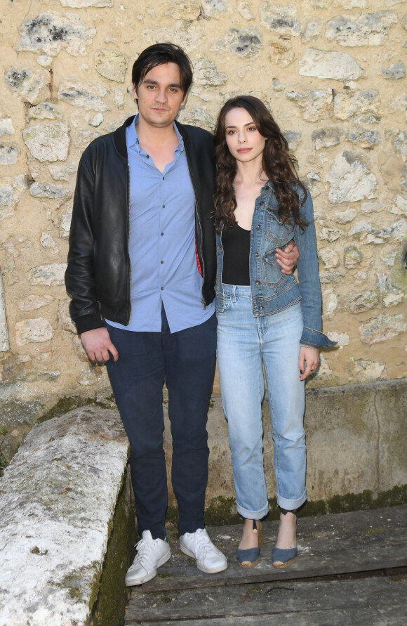 Alain-Fabien Delon et Lola Aubrière au photocall du film "Jours sauvages" lors du 14ème Festival du Film Francophone d'Angoulême. Le 28 août 2021 © Coadic Guirec / Bestimage